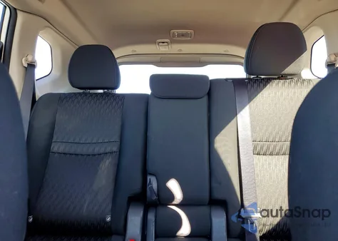 2017 Nissan Rogue S z USA, uszkodzony, nr VIN KNMAT2MT3HP611509